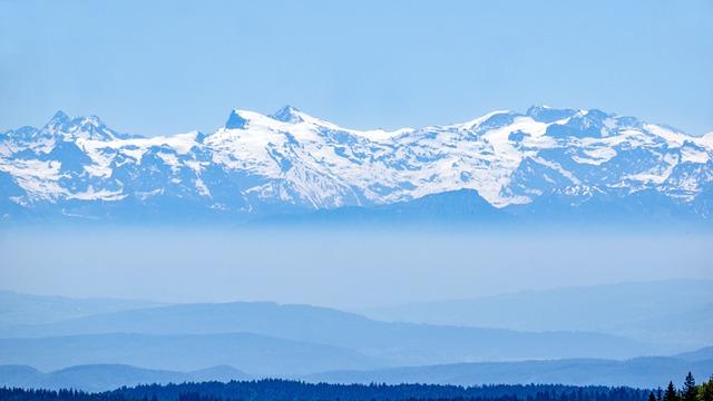 陈零九推出冰岛续集〈Insane〉 零下6度雪地弹琴！惊见「琴都结冰了」